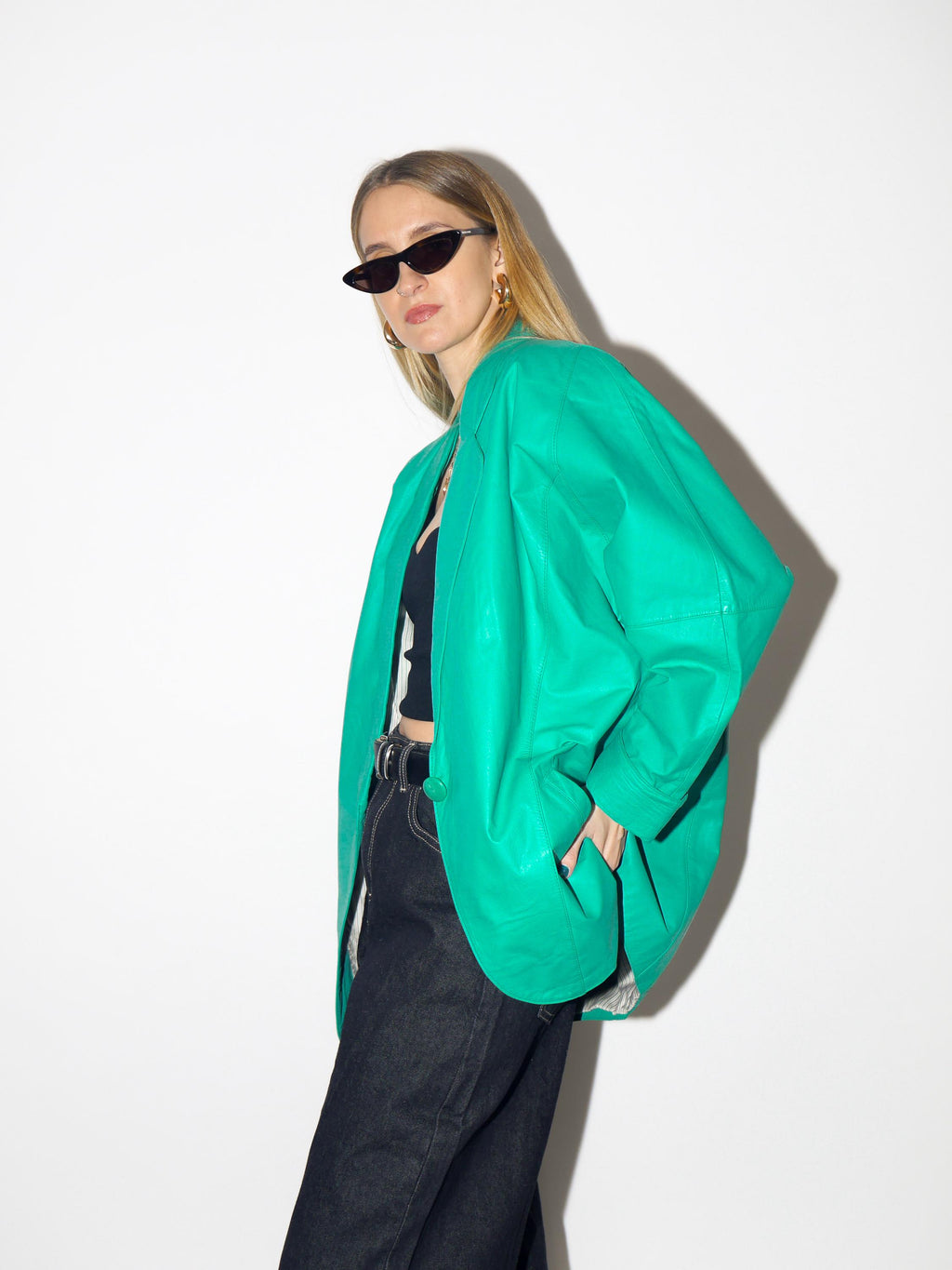 VINTAGE green leather jacket from 1980s, retro oversize green leather blazer