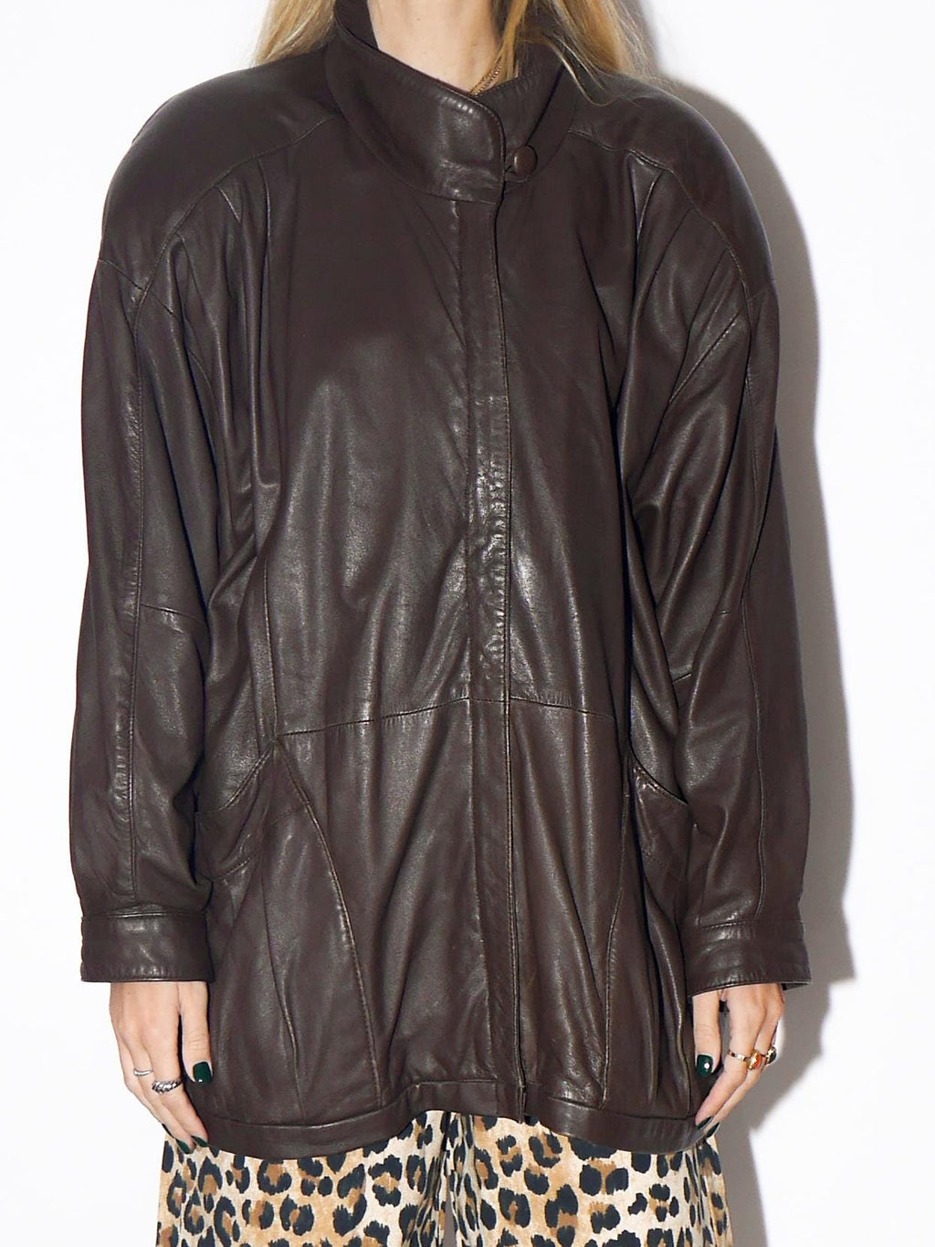 VINTAGE Chocolate Brown Oversized Leather Jacket From The 1980s With Balloon Lining
