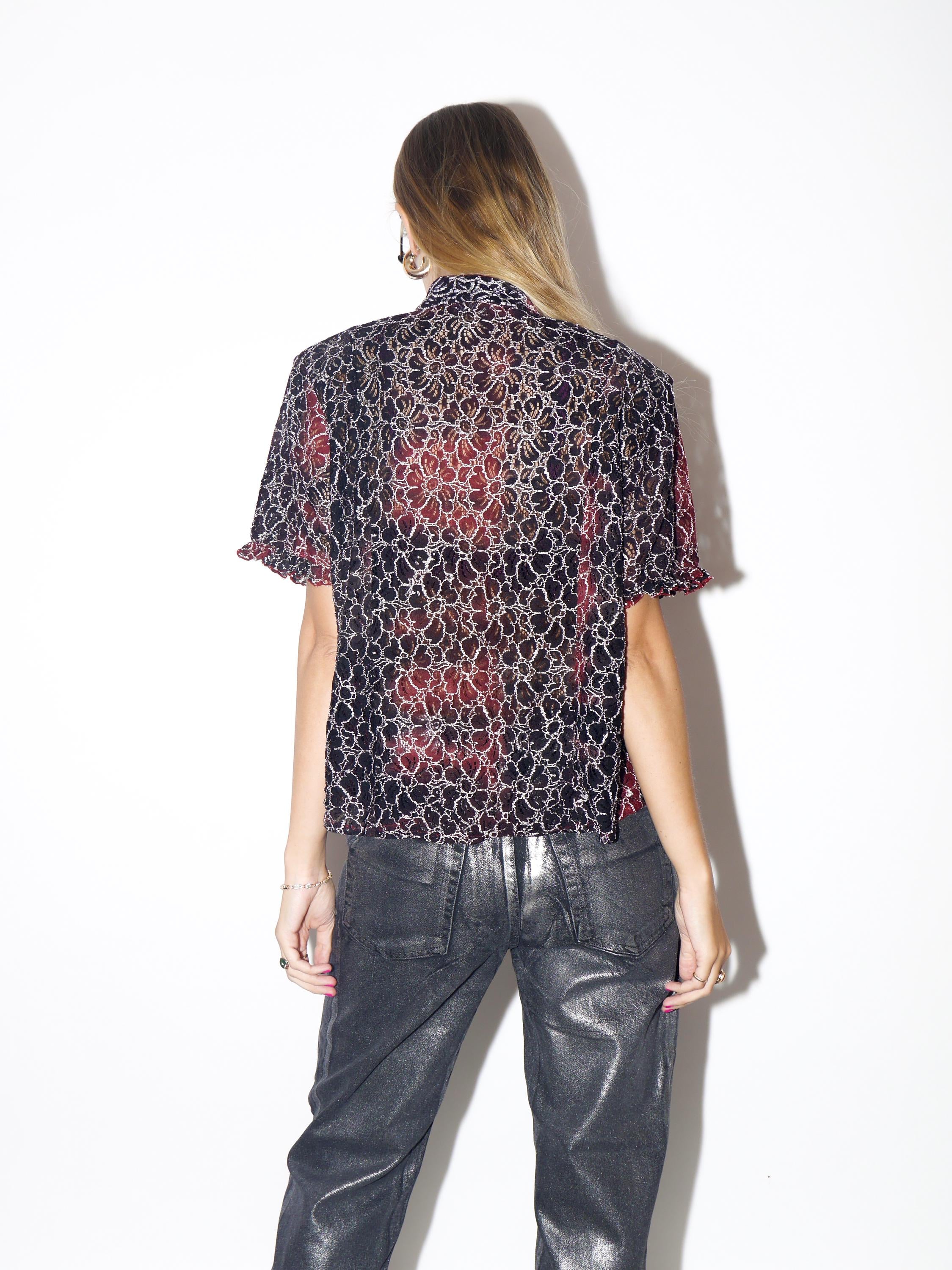 VINTAGE Viscose Burgundy And Black Ombre Lace Peplum Blouse With Decorative Buttons And Ruffles From The 1980s By Femimode