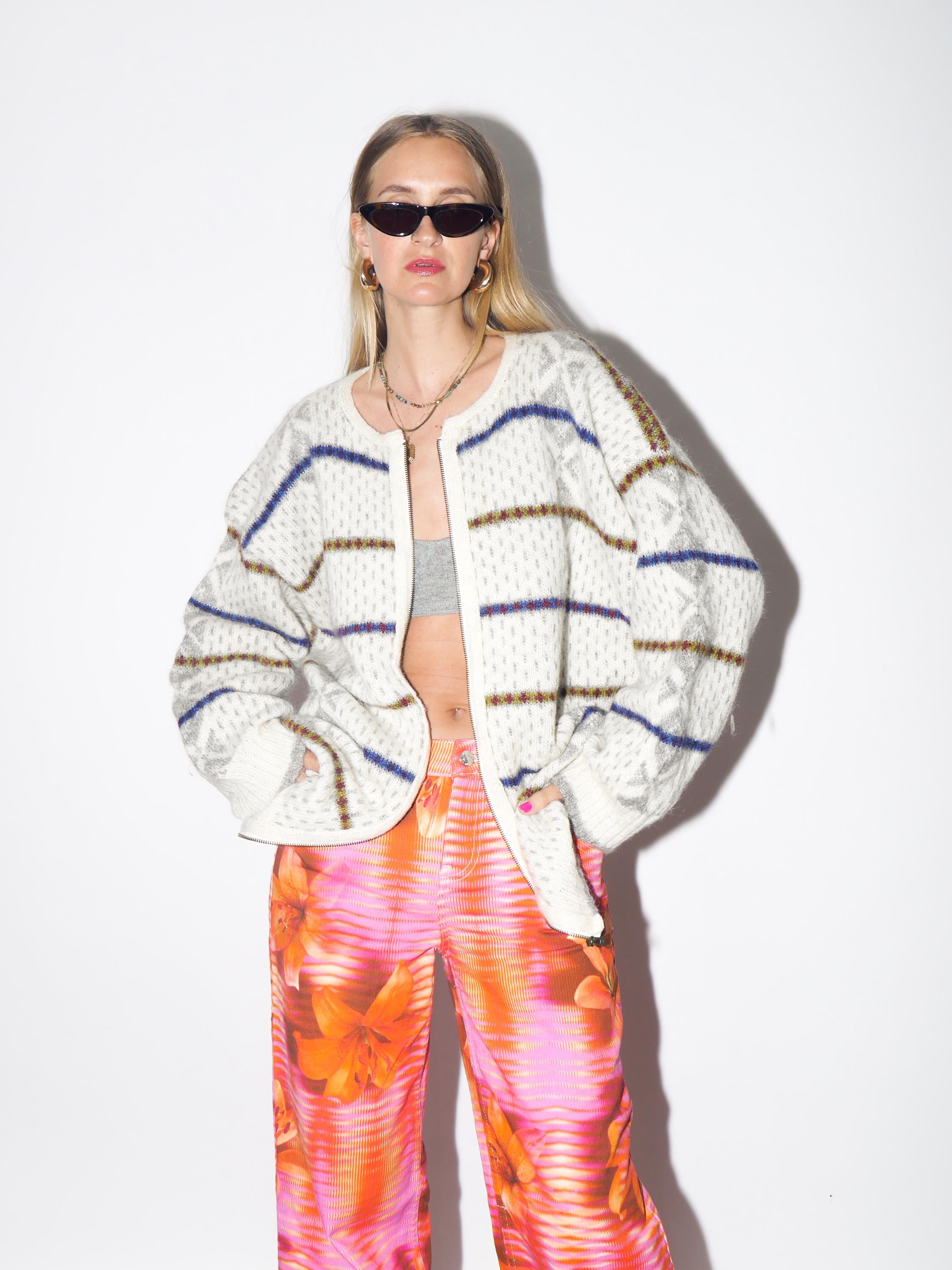 VINTAGE Handmade White Wool Long Oversized Scandinavian Sweater With Blue And Red Stripes From The 1980s