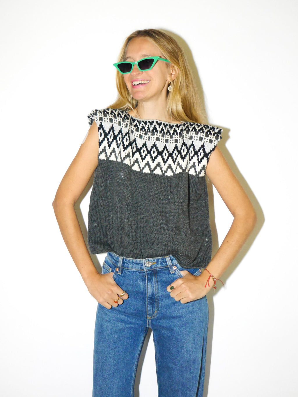 WINTAGE wool vest in grey/white from 1980s | vintage handmade sweater vest