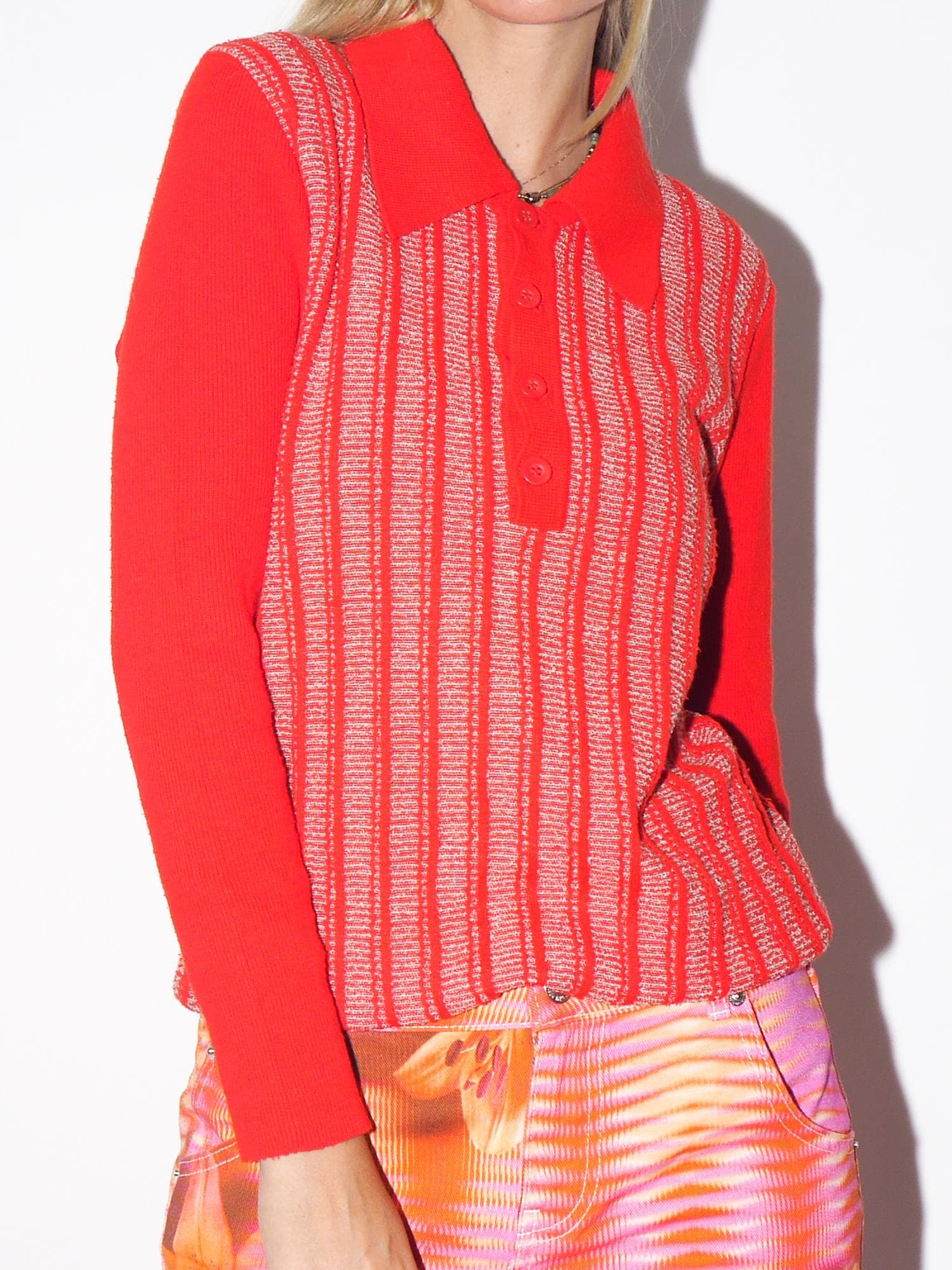 VINTAGE Red Neon Polo Sweater With Stripe Pattern And Long Sleeves From The 1970s (Made In Italy)