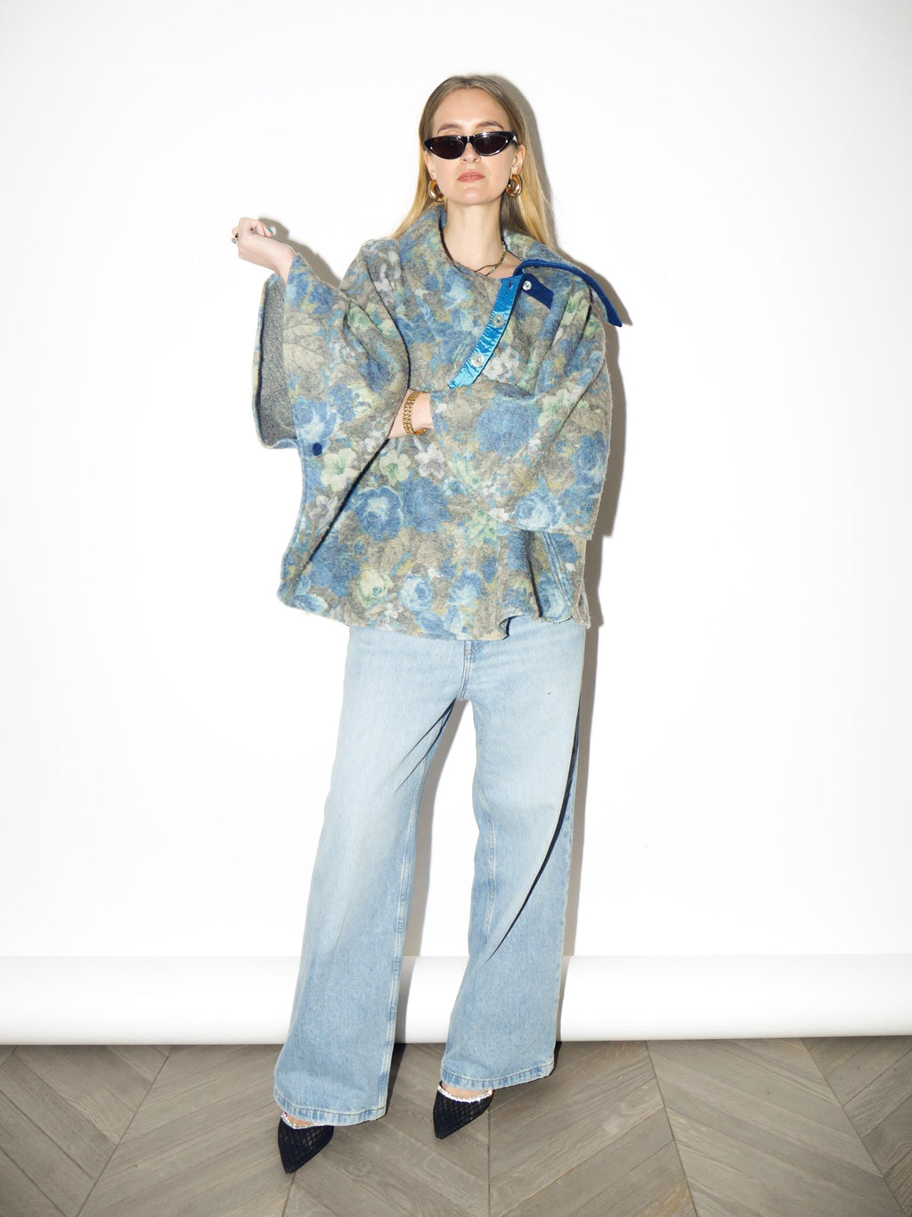 VINTAGE Blue 100% Wool Poncho with Floral Pattern | Handmade Warm Retro Poncho