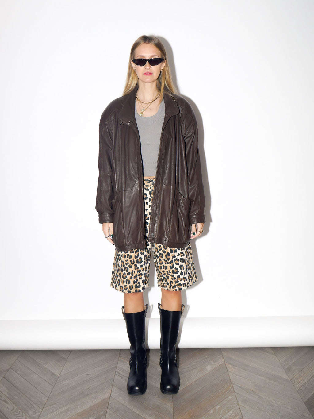 VINTAGE Chocolate Brown Oversized Leather Jacket From The 1980s With Balloon Lining