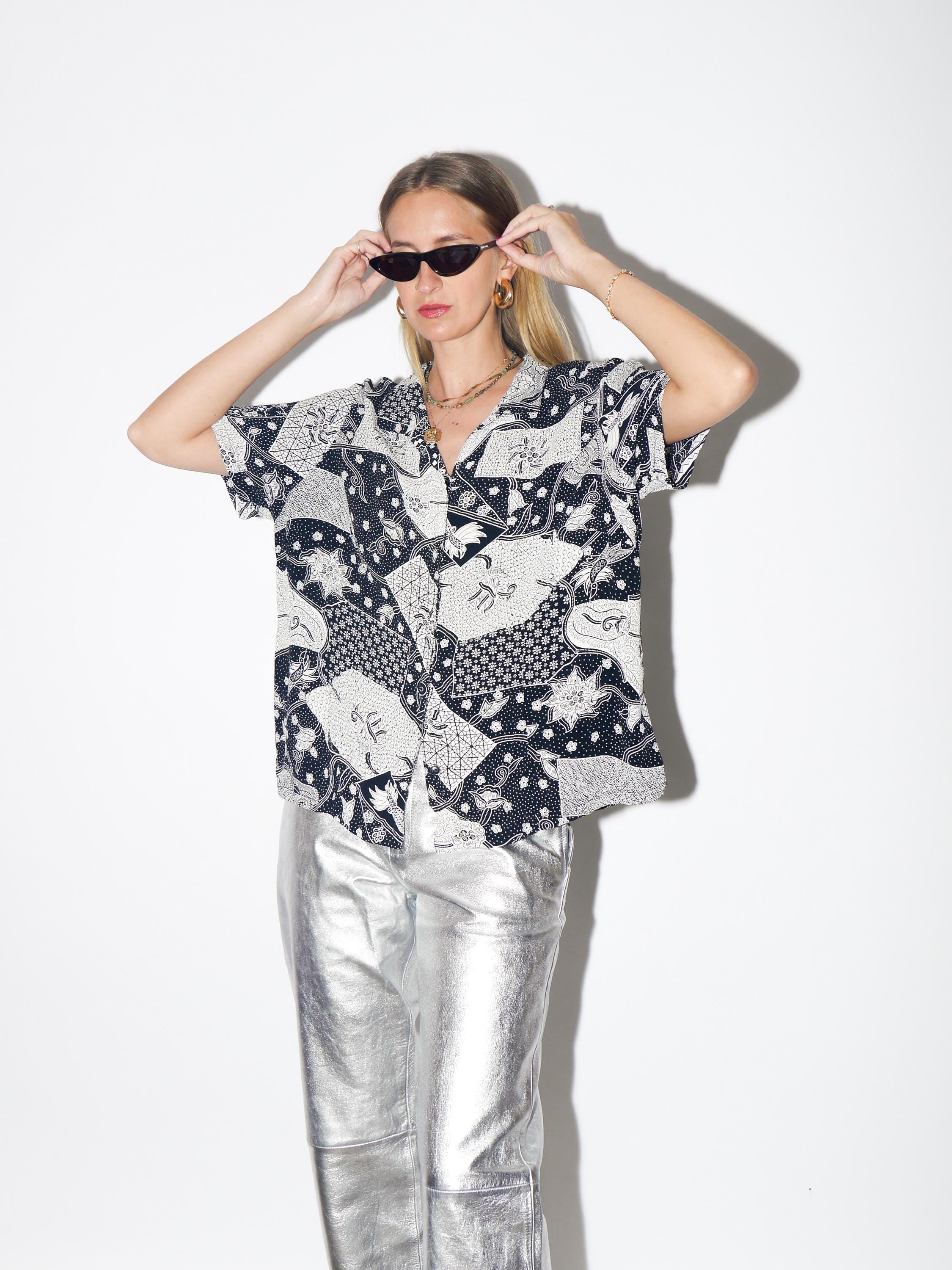 VINTAGE Black And White Viscose Short Sleeve Blouse From 1990s With Covered Buttons By Dash