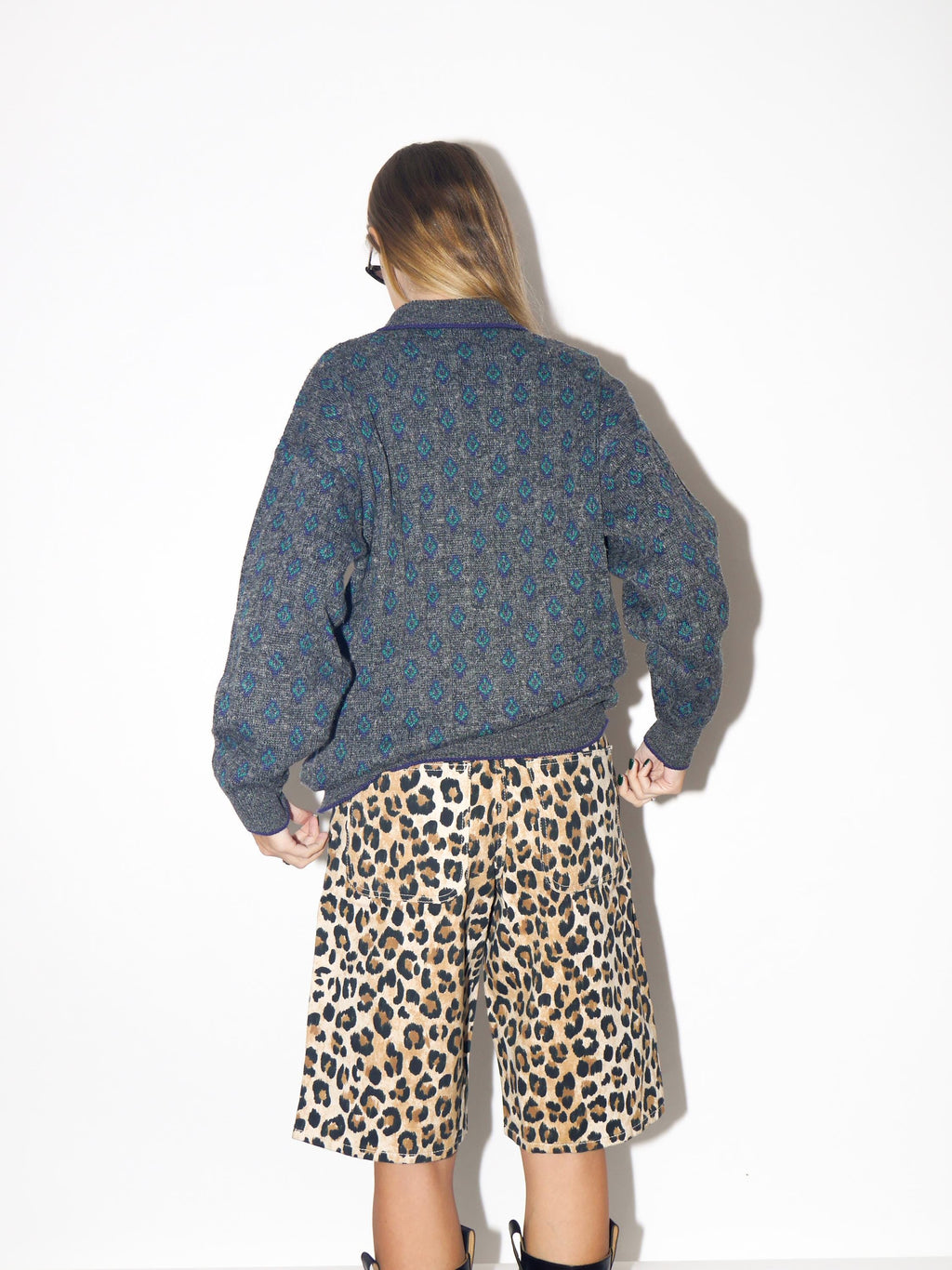 VINTAGE Gray And Purple Patterned Polo Sweater From The 1980s By Belika