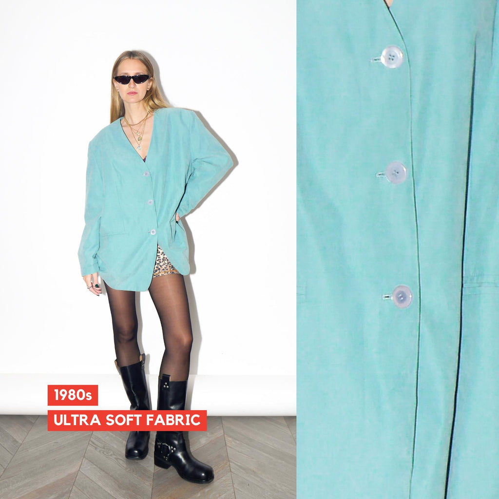 VINTAGE Baby Blue Oversized Long Blazer From The 1980s In Soft Fabric
