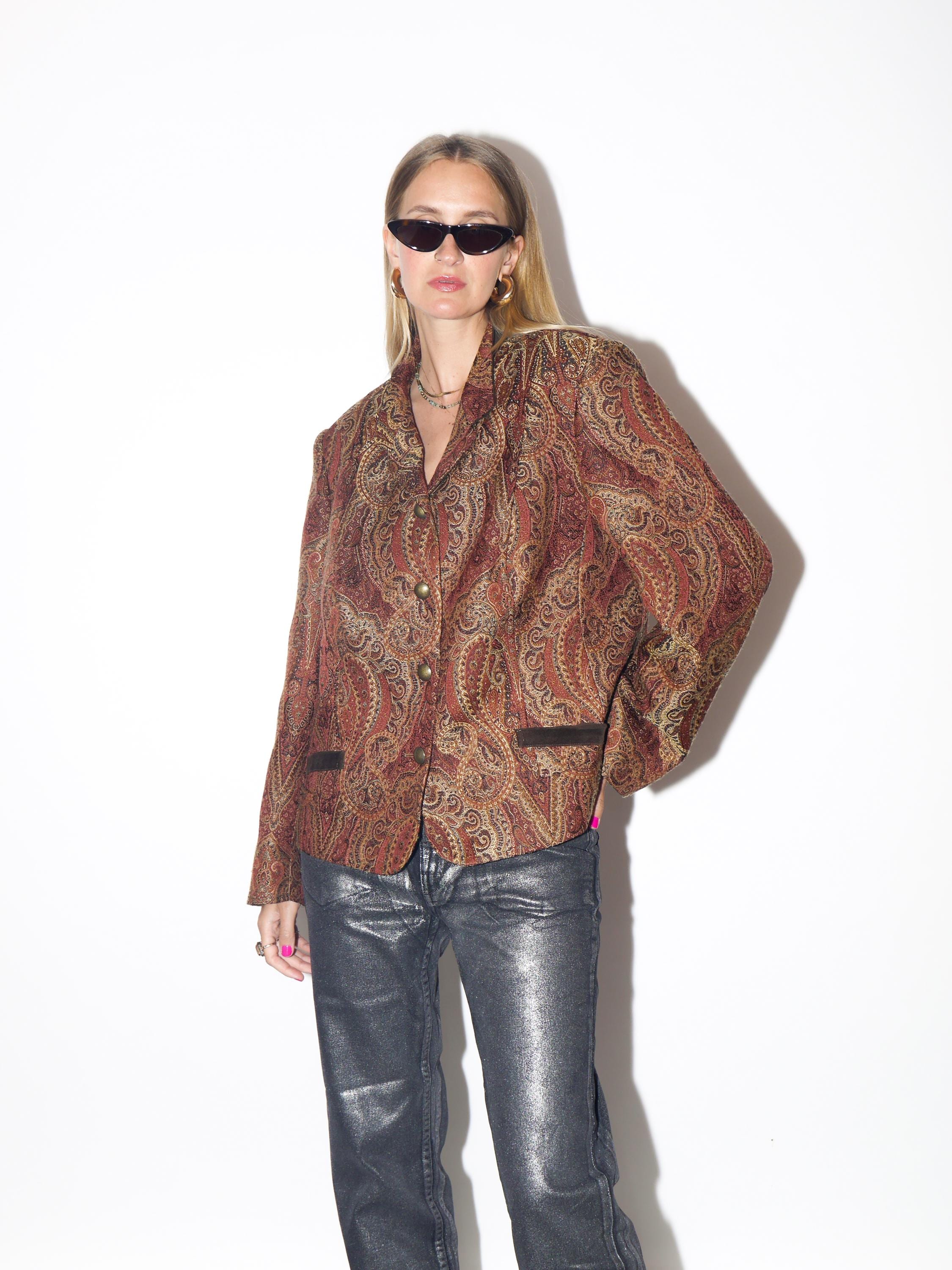 VINTAGE Viscose Bronze Brown Burgundy Oversized Jacquard Blazer With Velvet Collar And Metal Buttons From The 1980s
