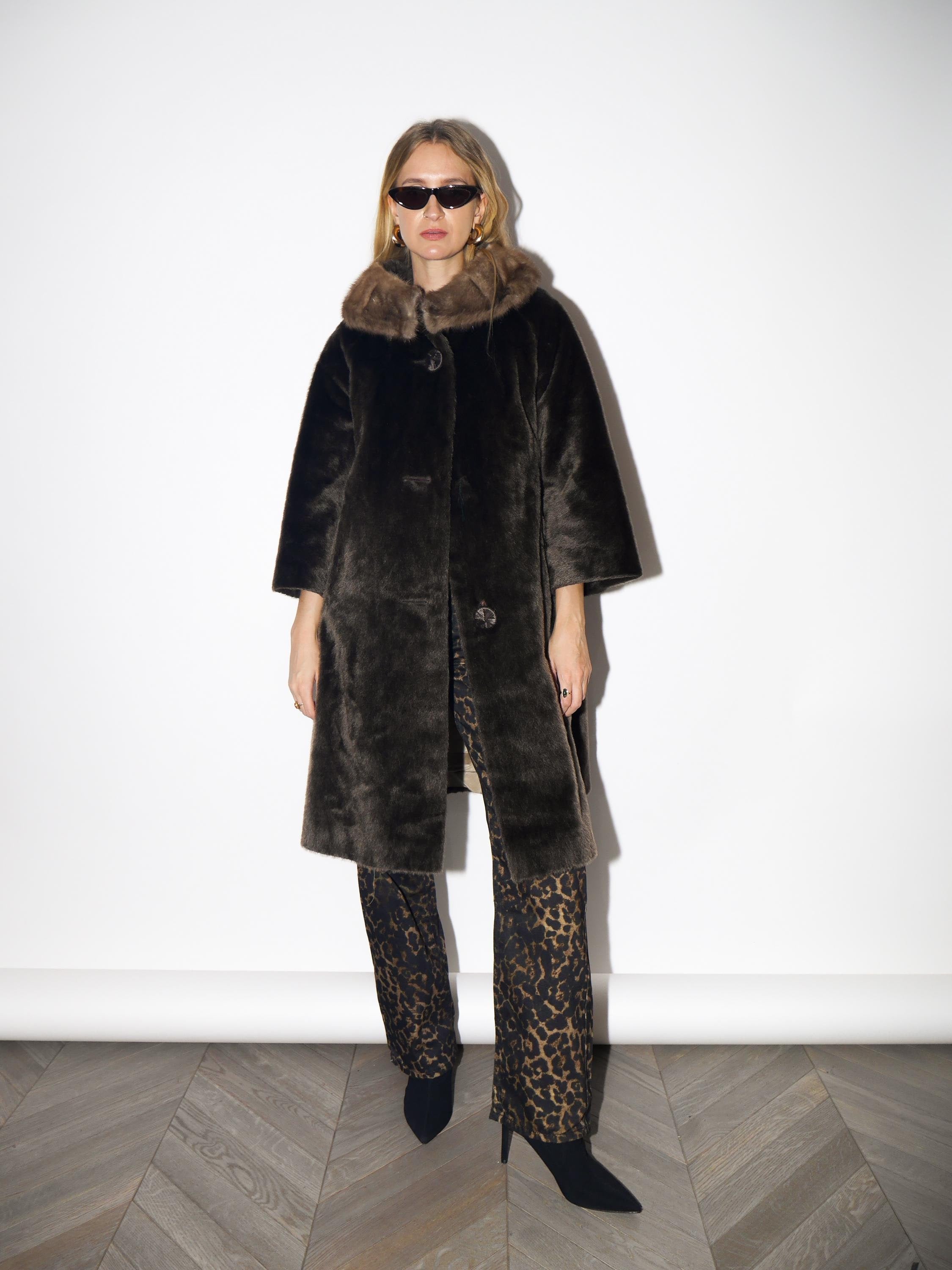 VINTAGE faux fur coat from 1960 with real mink fur collar in brown